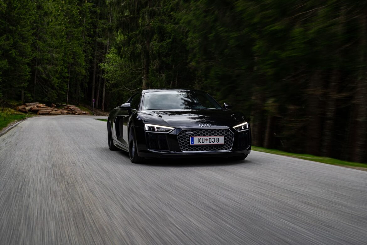 paul-steiner-k13S2R5tkIw-unsplash