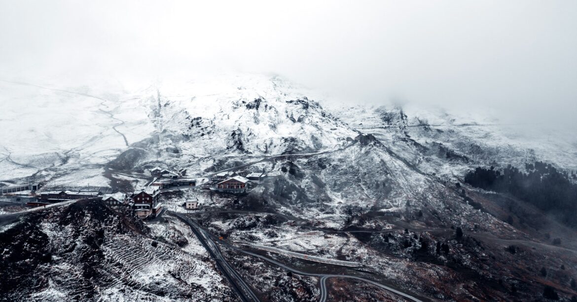 nirmal-rajendharkumar-0yTHzUbNxGU-unsplash