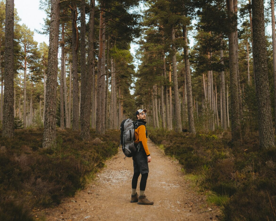 old-youth-TJBtZMZLyEk-unsplash