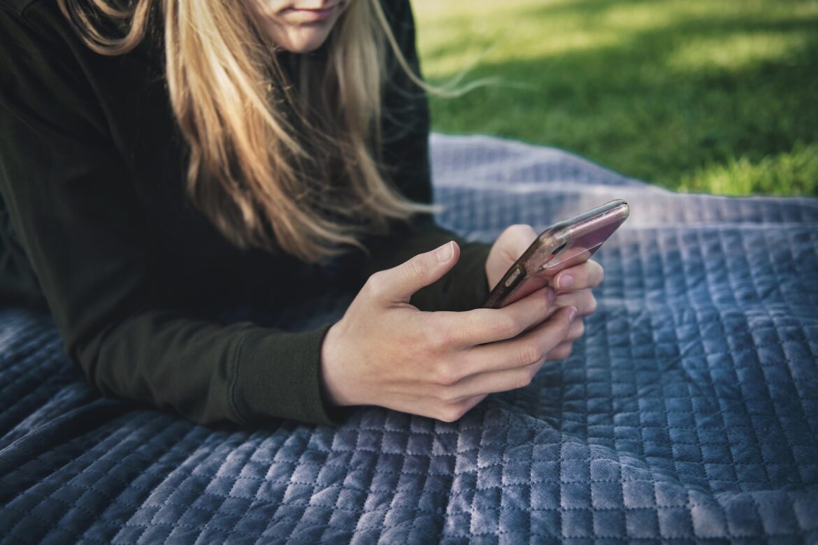 tim-mossholder-qxaL2morzMQ-unsplash
