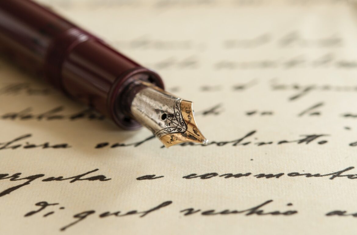 digital-content-writers-india-y3Tl-cbU-CU-unsplash